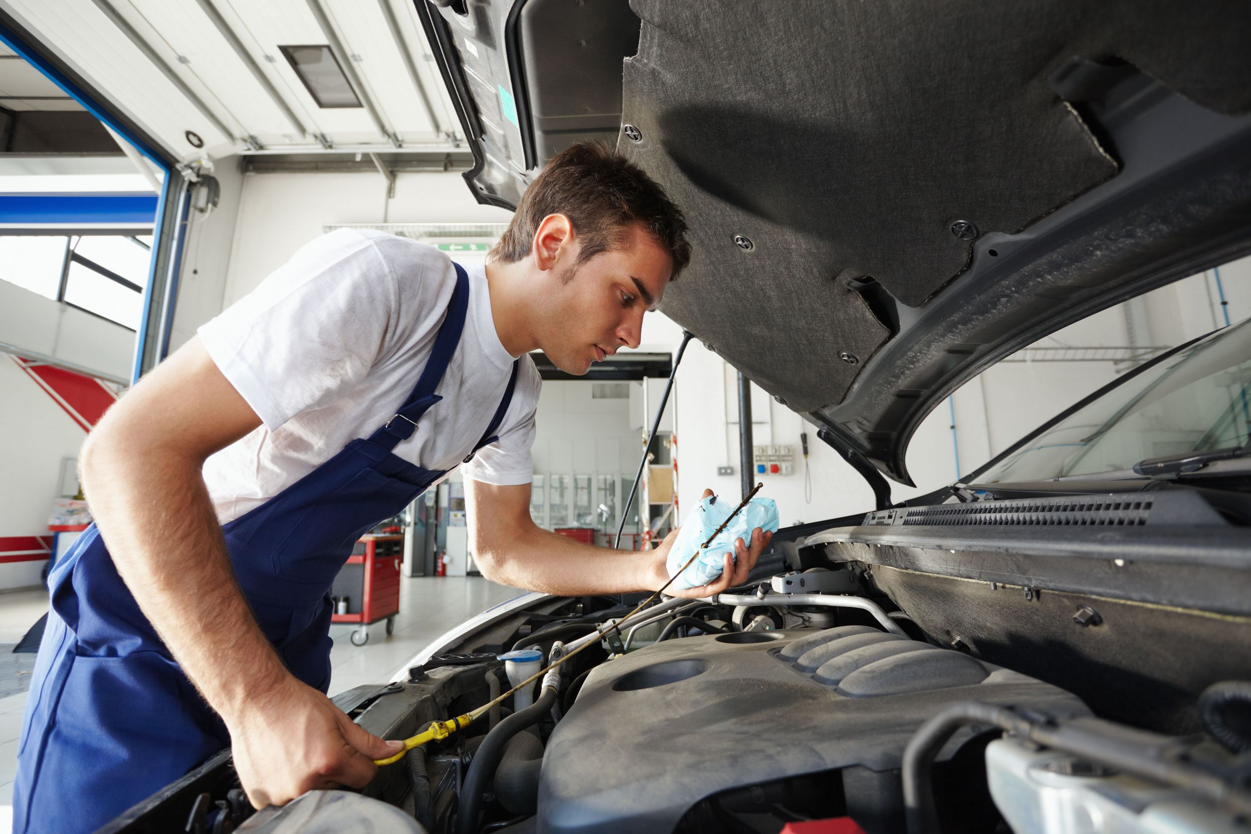 Trust Your Vehicle to the Local Transmission Shop in Chicago